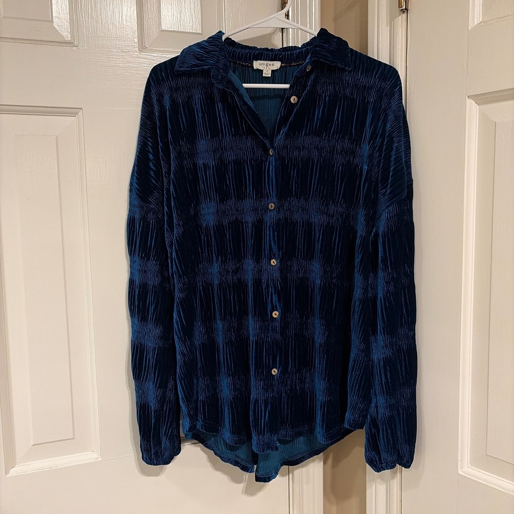 Umgee Womens Oversized Plisse Velvet Button Down Shirt Teal Blue Small K7496
